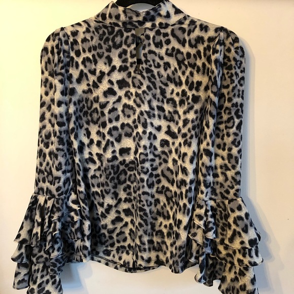 NWT GRACIA SHIRT FROM BLOOMINGDALES - Picture 1 of 4